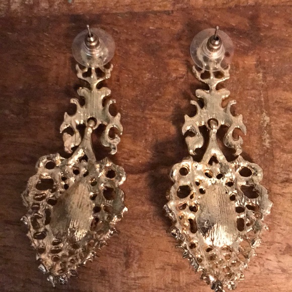 Vintage Earrings - Picture 2 of 2